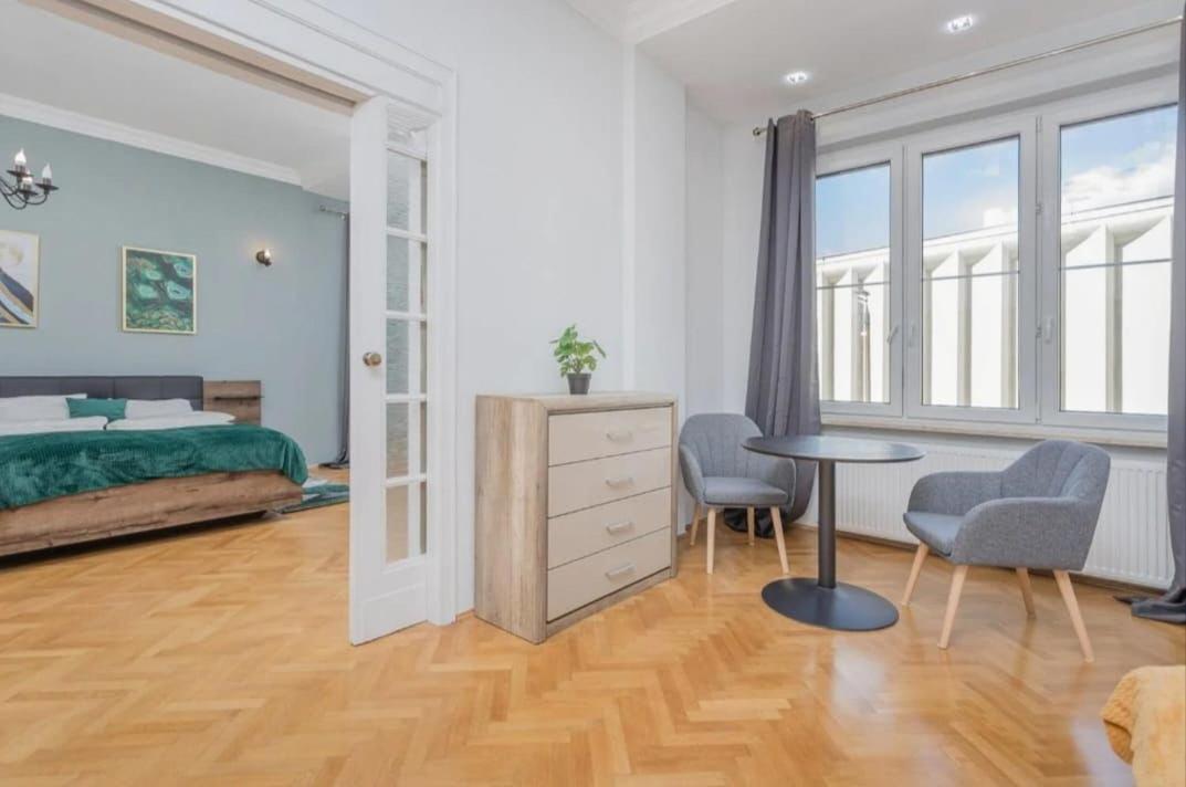 Malila Premium Cracow Rtm Zbigniewa Dunin Wasowicza#4 Apartament *